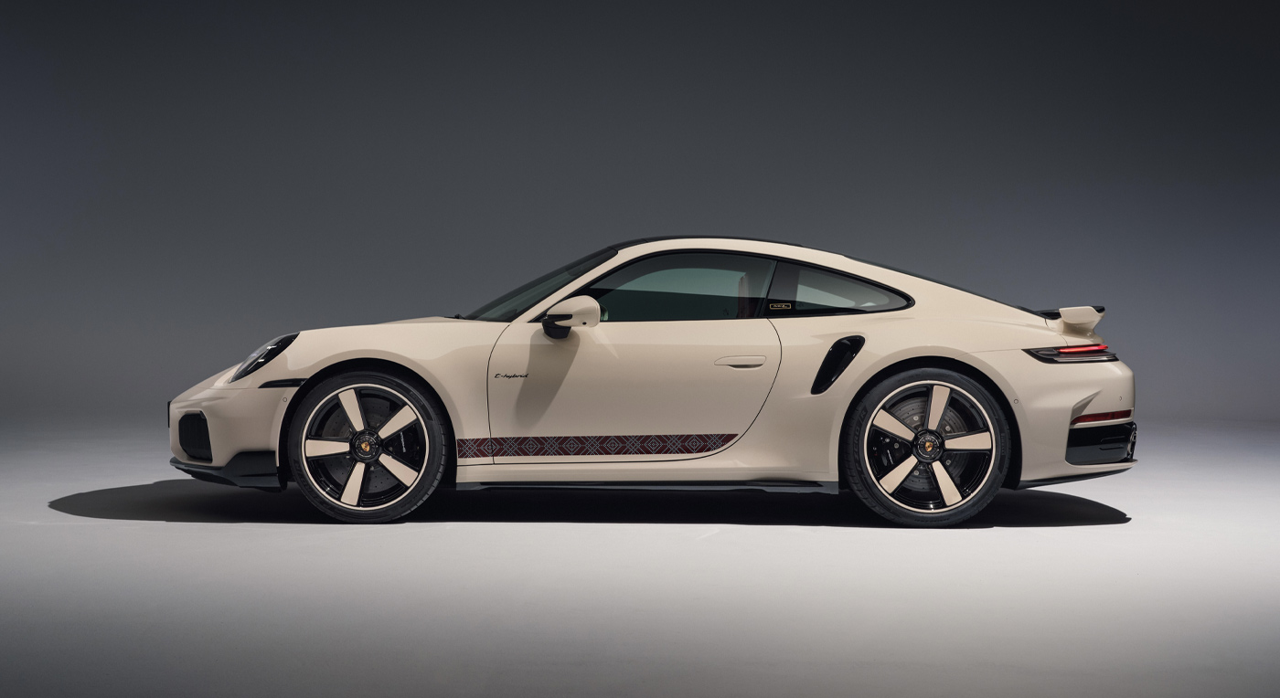 Porsche 911 Turbo S Sadu Edition fêtes 70 years in Kuwait — article image