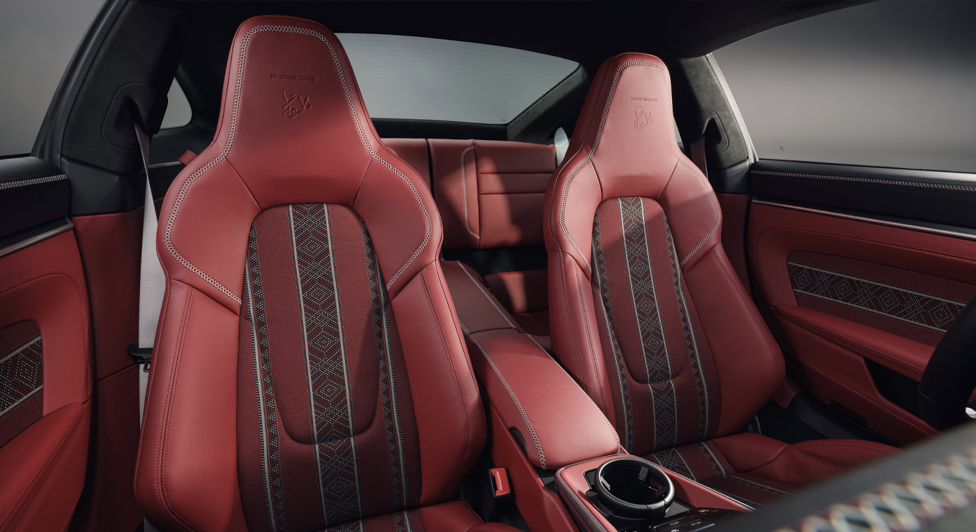 Porsche 911 Turbo S Sadu Edition fêtes 70 years in Kuwait — article image
