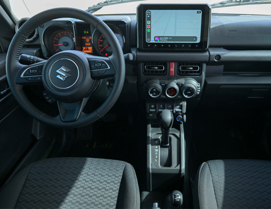 Interior & Technology Features
